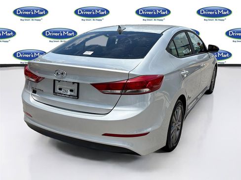 Used 2017 Hyundai Elantra SE w/ SE A/T Tech Package 03 FWD image 7