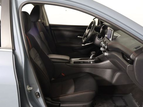 Used 2024 Nissan Sentra SR FWD image 24