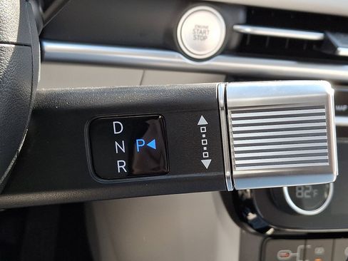 New 2026 Hyundai Tucson Blue SE image 8