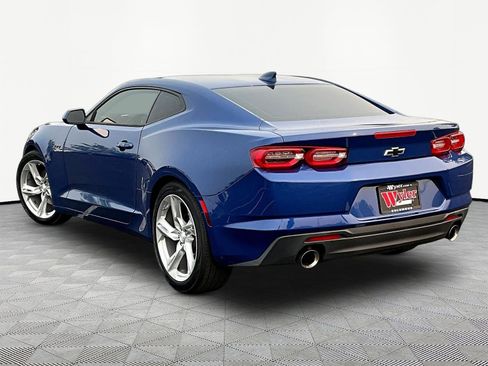 Used 2021 Chevrolet Camaro LT RWD image 4