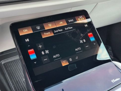 Used 2026 Cadillac Vistiq Luxury image 23