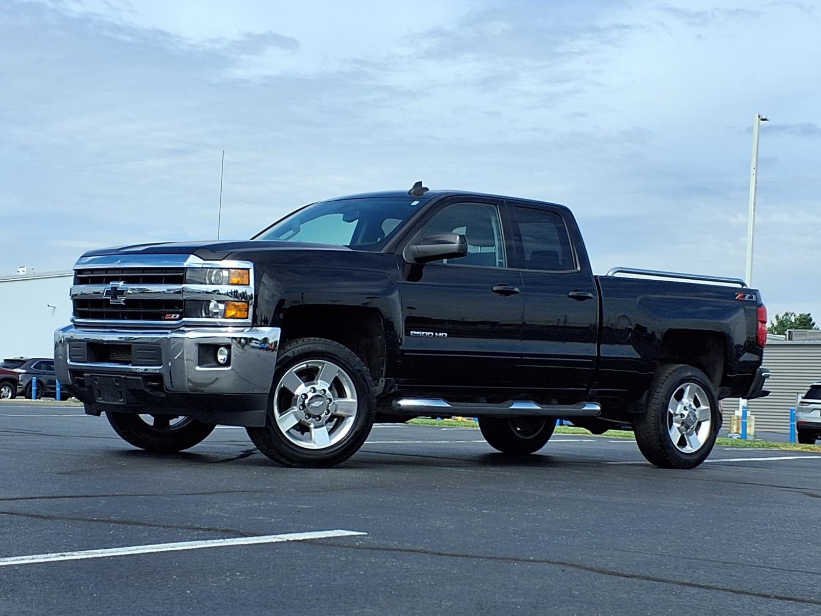 Used 2018 Chevrolet Silverado 2500 LT w/ All Star Edition AWD/4WD image 2