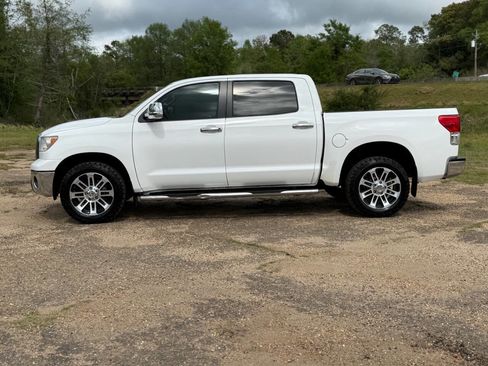 Used 2013 Toyota Tundra 2WD CrewMax w/ SR5 Pkg image 3