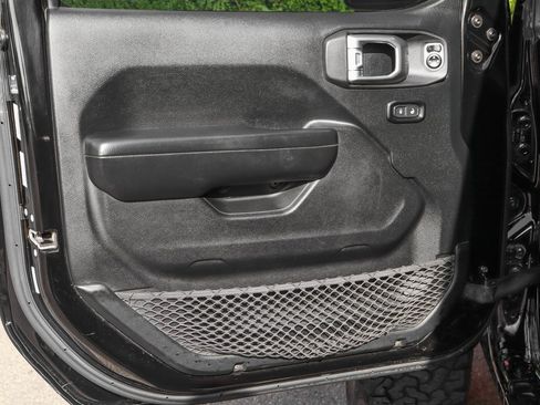 Used 2020 Jeep Gladiator Sport w/ Quick Order Package 24S image 17