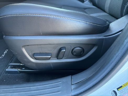 Used 2025 MAZDA CX-50 AWD 2.5 S w/ Preferred Package image 32