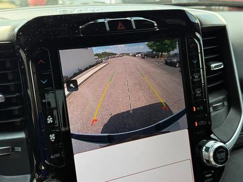 Used 2023 RAM 1500 Big Horn AWD/4WD image 18