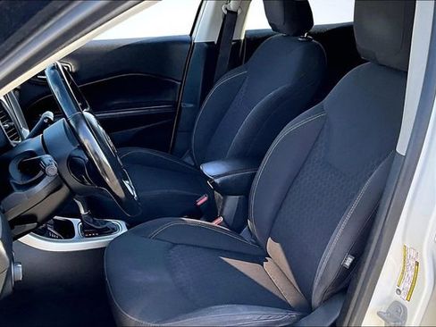 Used 2020 Jeep Compass Sport image 20