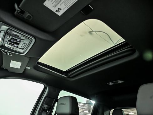 New 2026 GMC Sierra 2500 AT4 w/ AT4 Premium Plus Package AWD/4WD image 12