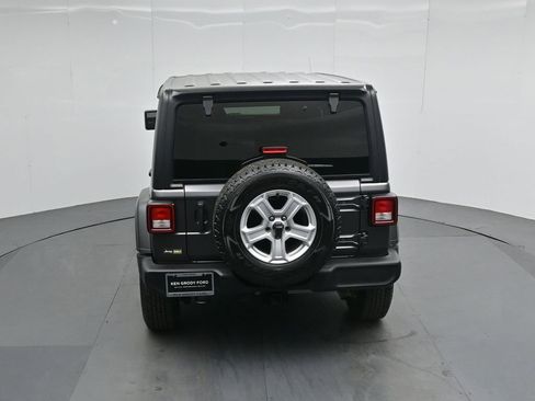 Used 2022 Jeep Wrangler Unlimited Sport image 40