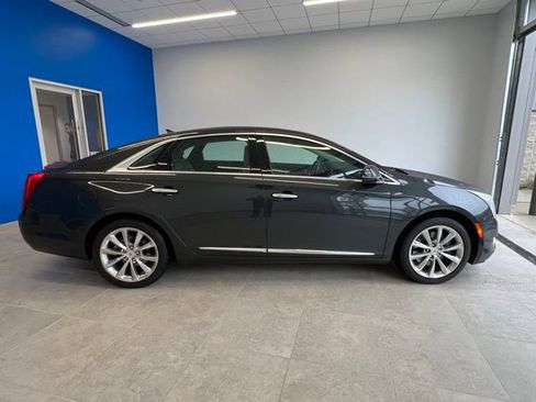 Used 2013 Cadillac XTS Luxury FWD image 4