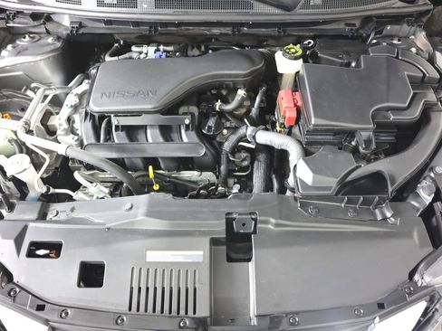 Used 2021 Nissan Rogue Sport SV image 36