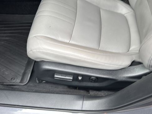 Used 2018 Honda Accord Touring image 29