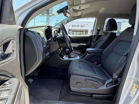 Used 2018 Chevrolet Colorado LT w/ LT Convenience Package AWD/4WD image 11