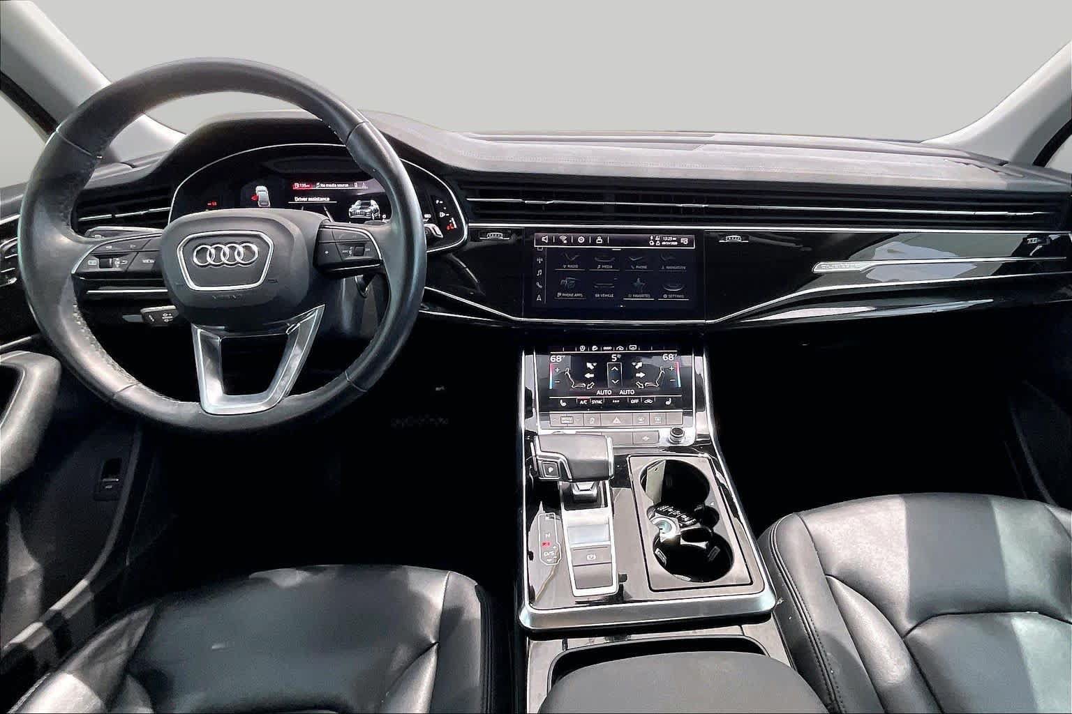 Used 2023 Audi Q7 2.0T Premium w/ Convenience Package AWD/4WD image 16