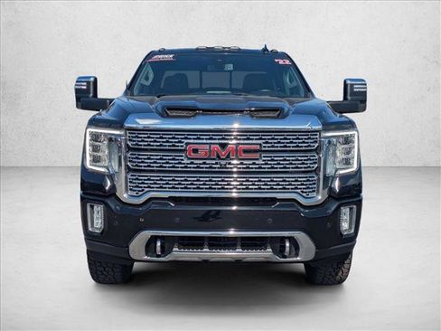 Used 2022 GMC Sierra 2500 Denali image 2