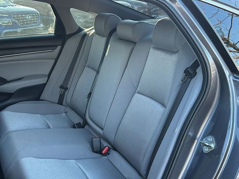Used 2018 Honda Accord LX image 27