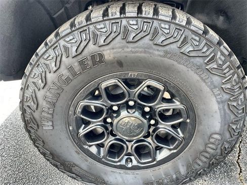 Certified 2024 Chevrolet Silverado 2500 ZR2 w/ ZR2 Bison Edition image 35