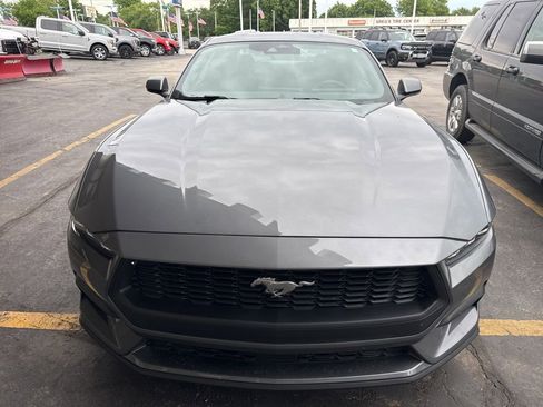 Used 2024 Ford Mustang Coupe RWD image 2