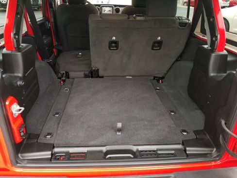 Certified 2022 Jeep Wrangler Unlimited Sport image 17