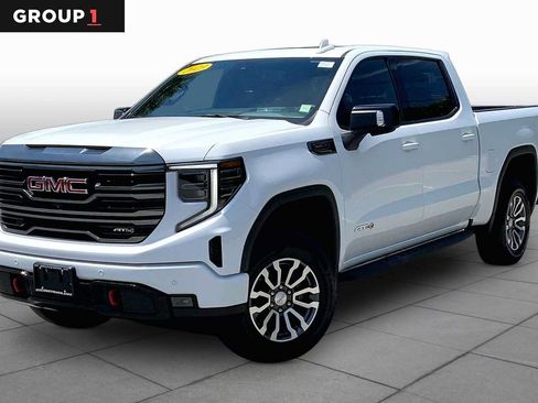 Certified 2023 GMC Sierra 1500 AT4 w/ AT4 Premium Package AWD/4WD image 1