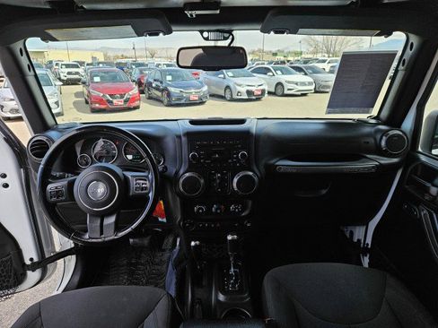 Used 2018 Jeep Wrangler Unlimited Sport S image 20