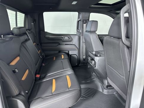 New 2026 GMC Sierra 1500 AT4 w/ AT4 Premium Package AWD/4WD image 29