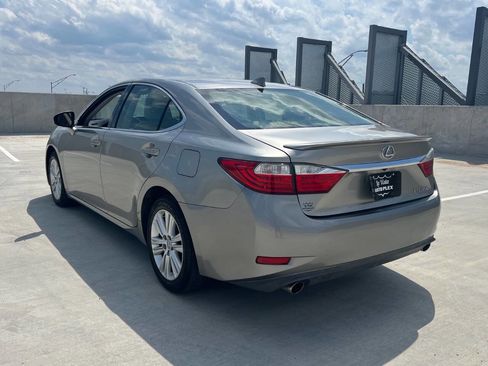 Used 2015 Lexus ES 350 w/ Premium Package FWD image 8