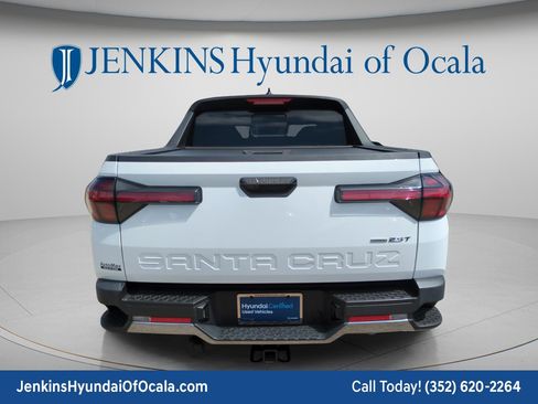 Certified 2022 Hyundai Santa Cruz Limited w/ Cargo Package AWD/4WD image 4