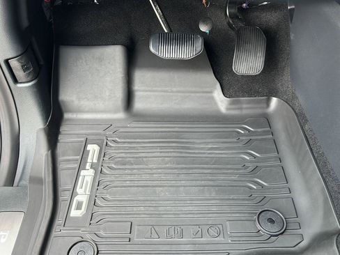 Certified 2025 Ford F150 Platinum w/ Equipment Group 702A High AWD/4WD image 23