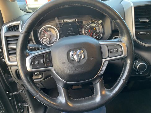 Used 2019 RAM 1500 Big Horn image 11