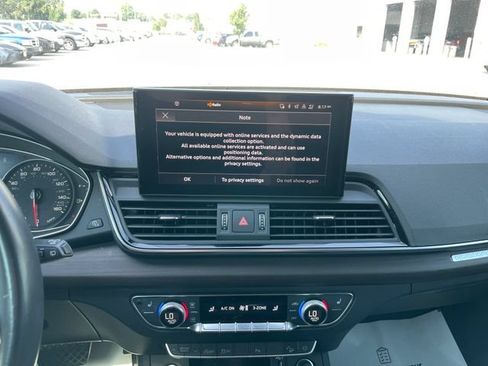 Used 2023 Audi Q5 2.0T Premium w/ Convenience Package AWD/4WD image 12