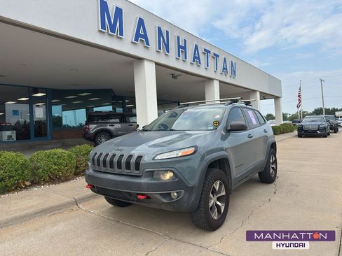 Used 2014 Jeep Cherokee Trailhawk w/ Technology Group AWD/4WD image 1
