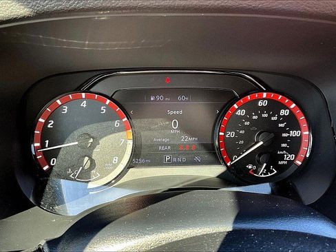 Used 2024 Nissan Frontier Pro-X image 21