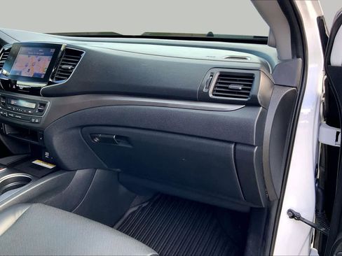 Used 2023 Honda Ridgeline RTL-E image 19