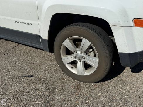Used 2015 Jeep Patriot Sport w/ Power Value Group FWD image 6