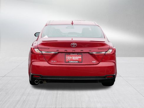 Certified 2025 Toyota Camry SE image 6