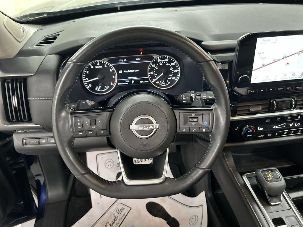 Used 2023 Nissan Pathfinder SL w/ SL Premium Package AWD/4WD image 4