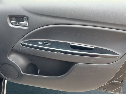 Used 2017 Mitsubishi Mirage SE image 10