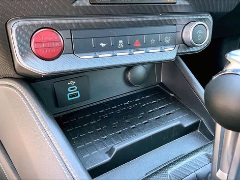 Used 2024 Ford Mustang GT Premium image 33