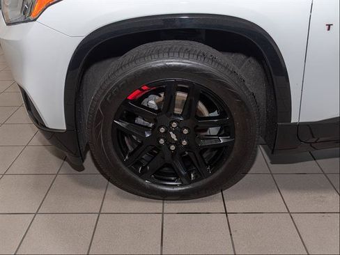 Used 2020 Chevrolet Traverse Premier w/ Redline Edition AWD/4WD image 5