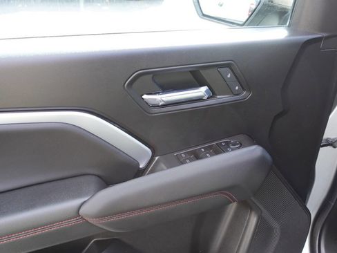 Used 2023 Chevrolet Colorado Z71 w/ LPO, Skid Plate Package image 17