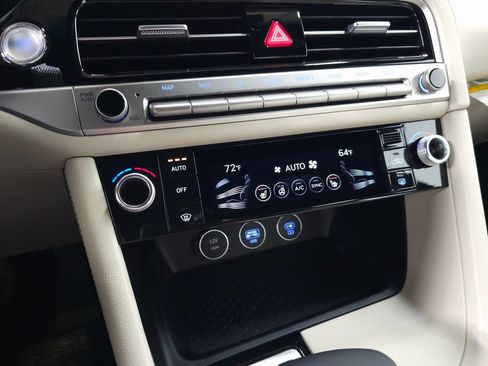 New 2026 Genesis G70 2.5T image 21