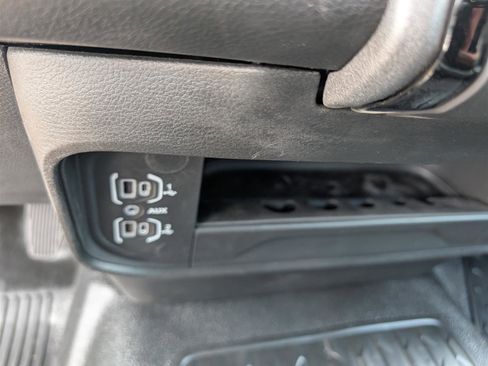 New 2025 RAM 3500 Tradesman image 17