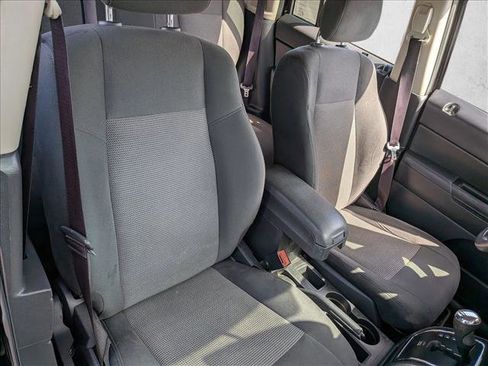 Used 2015 Jeep Patriot Sport w/ Power Value Group FWD image 19