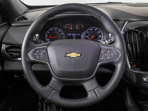 Used 2023 Chevrolet Traverse LT FWD image 24