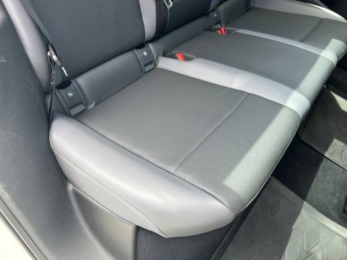 Used 2023 Volkswagen ID.4 Pro S Plus RWD image 39