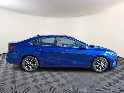 Certified 2022 Kia Forte LXS image 9