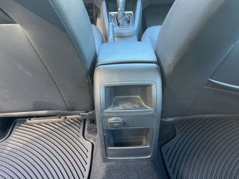 Used 2018 Volkswagen Jetta SE image 16