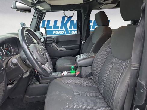 Used 2016 Jeep Wrangler Sport image 9
