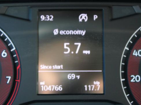 Used 2020 Volkswagen Jetta SE FWD image 21